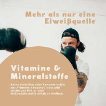 Laden Sie das Bild in den Galerie-Viewer, Mybugbar - Protein Shake in 4 Sorten - Erdbeer, Vanilla, Kakao und Banane
