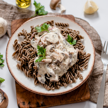 Laden Sie das Bild in den Galerie-Viewer, High Protein Pasta - Sorten: Natur, Tomate und Steinpilz

